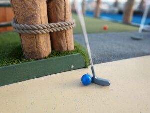 sport, miniature golf, golf-3268447.jpg